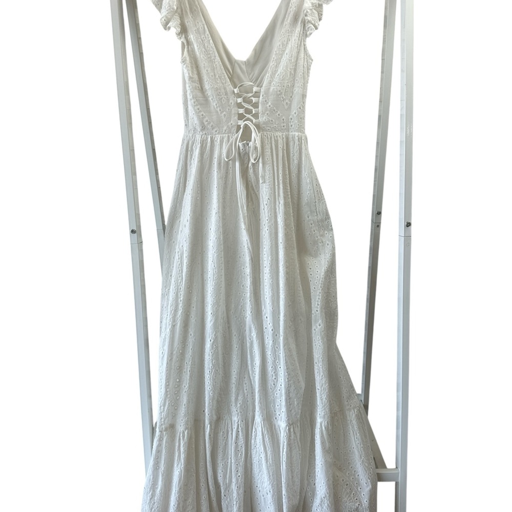 Elegant White Maxi Dress - Picture 2 of 6